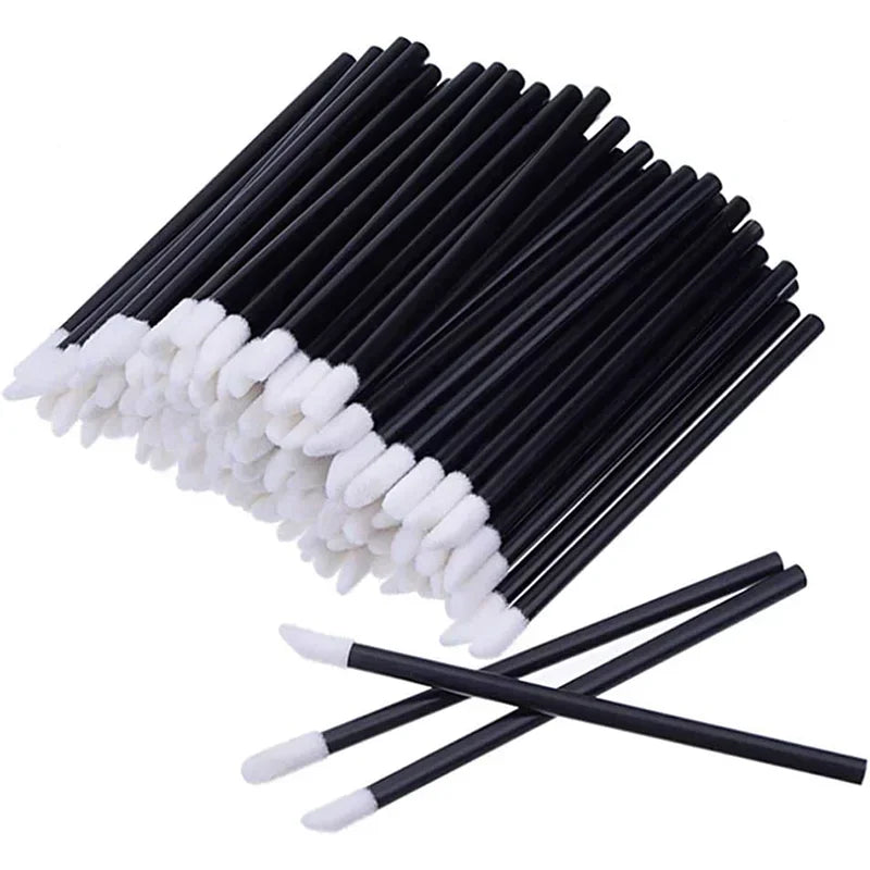 DISPOSABLE EYELASH BRUSHES